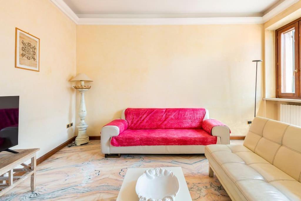 Apartment Under The Basilica Of Sant'Andrea Μάντοβα Εξωτερικό φωτογραφία