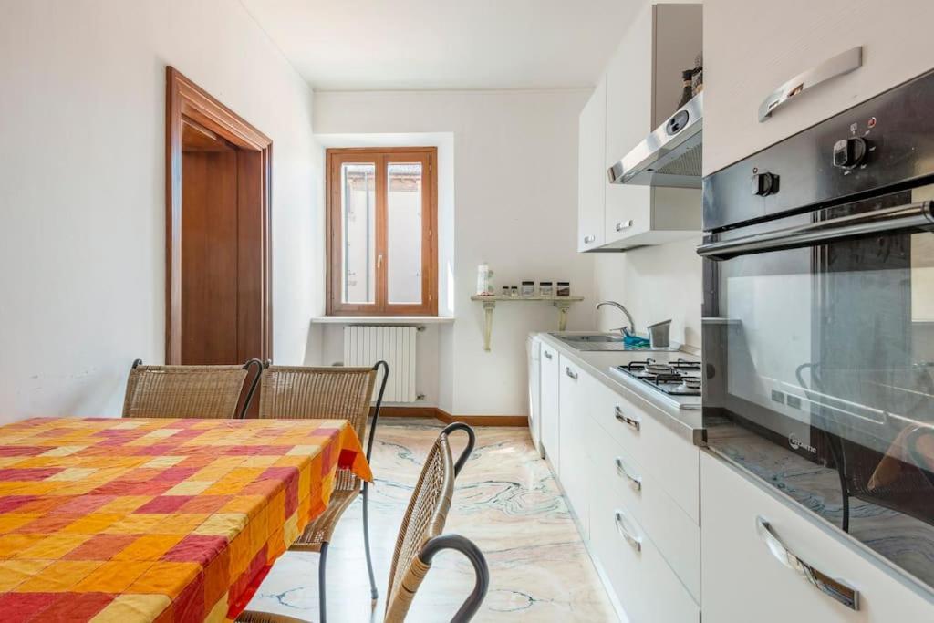 Apartment Under The Basilica Of Sant'Andrea Μάντοβα Εξωτερικό φωτογραφία