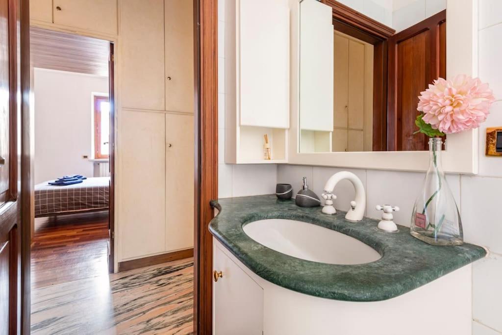 Apartment Under The Basilica Of Sant'Andrea Μάντοβα Εξωτερικό φωτογραφία